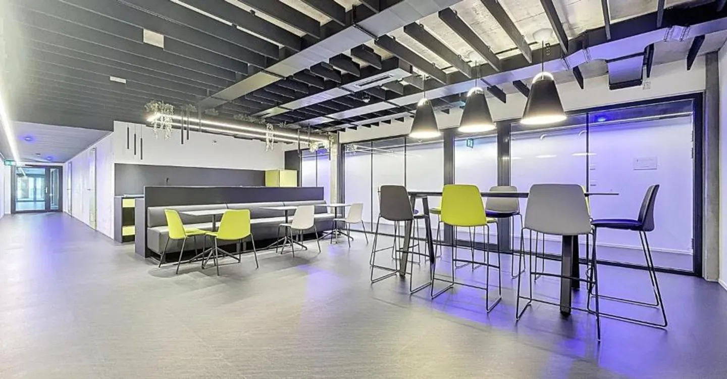 Ufficio di 117 m² al 2° piano - Cour de Gare, Sion - Foto 6 di 7