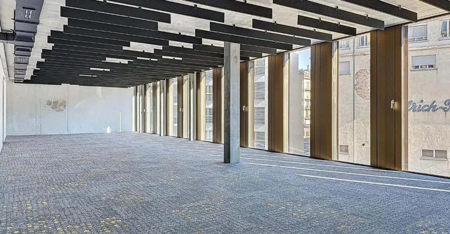 Ufficio di 117 m² al 2° piano - Cour de Gare, Sion - Foto 4 di 7