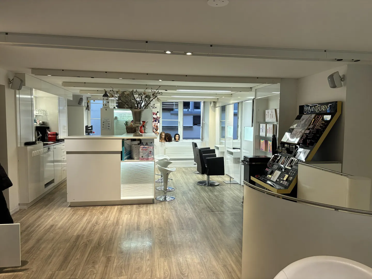 Exclusive retail space for rent in downtown Zurich - Photo 3 of 4