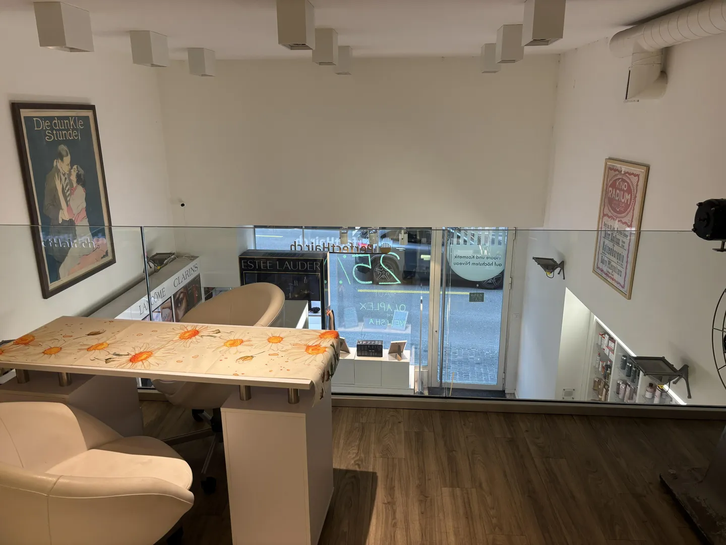 Exclusive retail space for rent in downtown Zurich - Photo 4 of 4