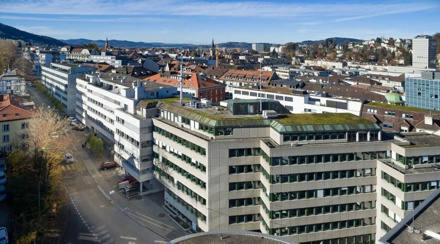 Espace de pratique/commercial au rez-de-chaussée derrière Neumarkt - Photo 12 sur 12