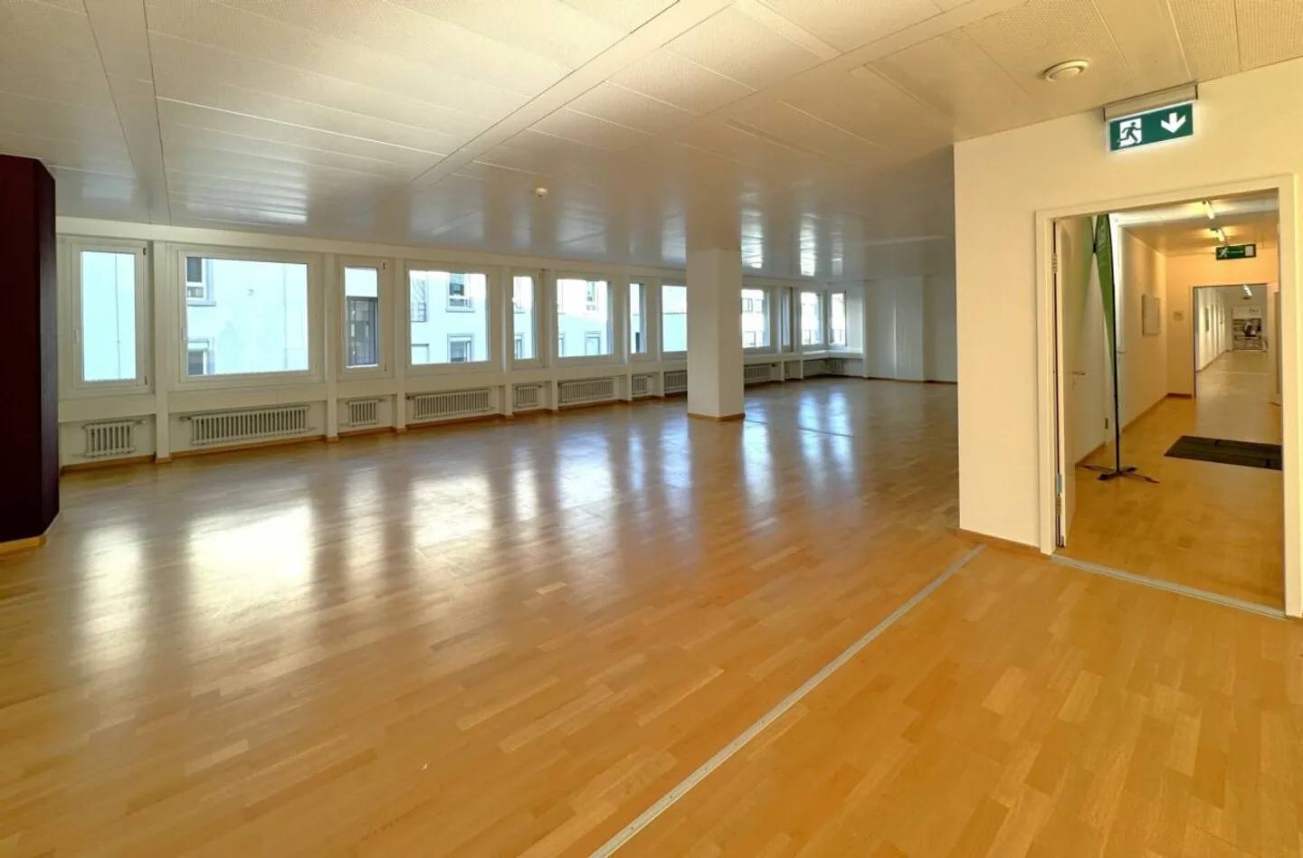 Grosszügiger Büroraum in St. Gallen - Foto 2 von 9
