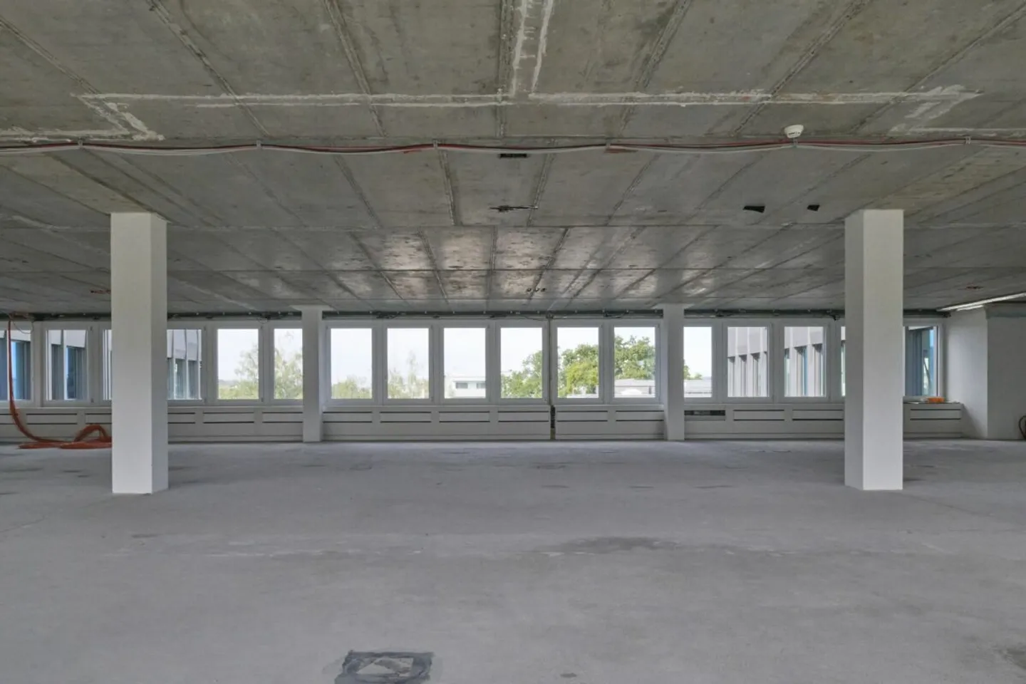 Espace de bureau avec valeur ajoutée - le lieu de votre succès commercial - Photo 7 sur 13