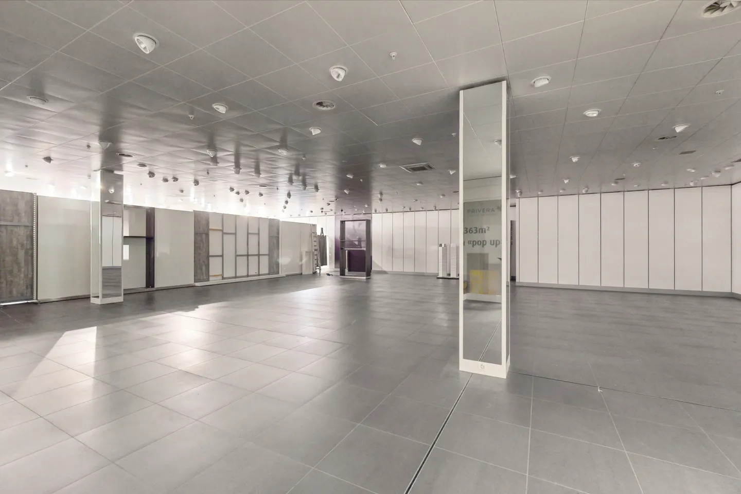 Espace Commercial en Emplacement Privilégié - Photo 3 sur 4