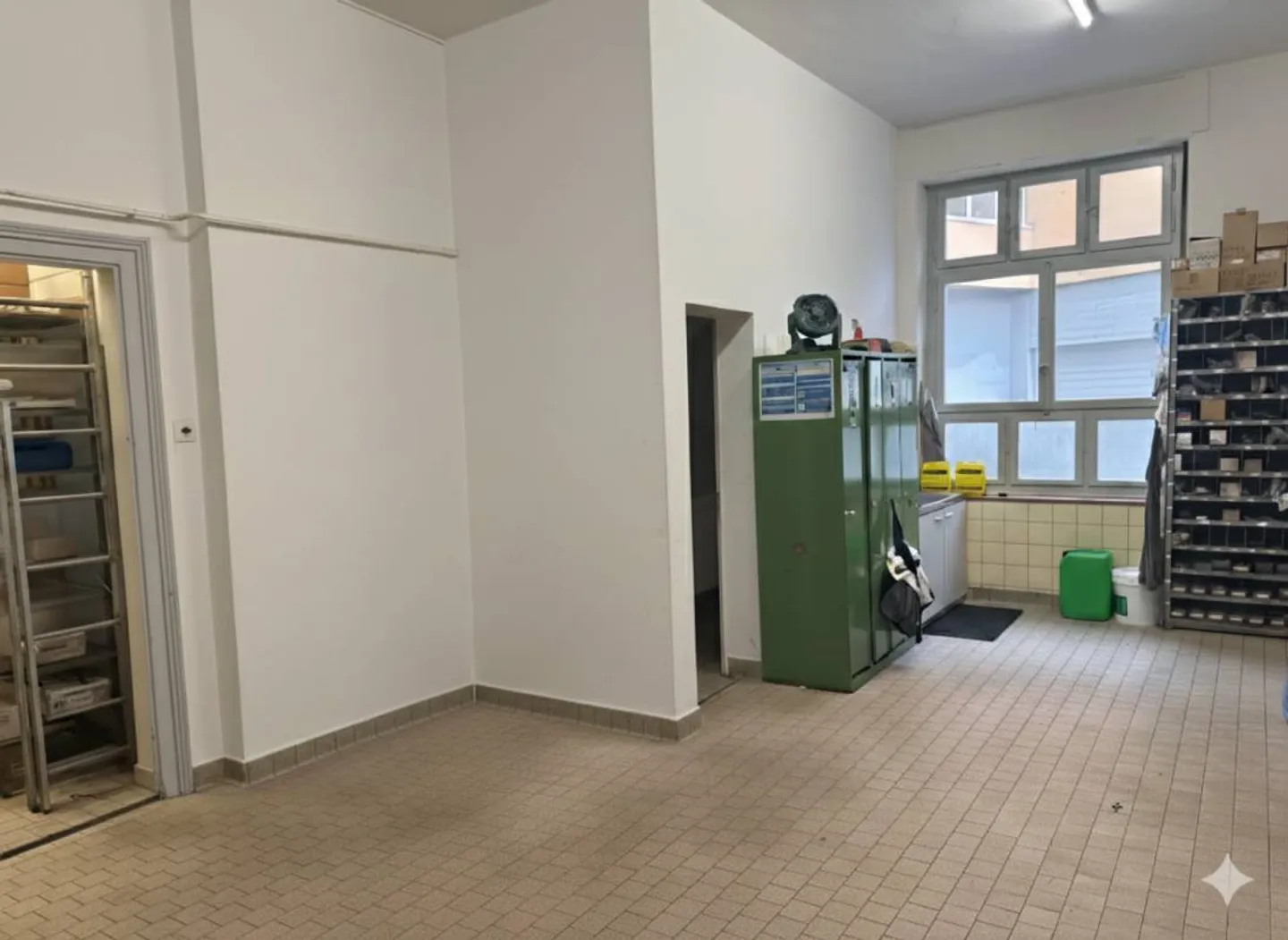 Showroom & Werkstatt zu Vermieten - Foto 10 von 13