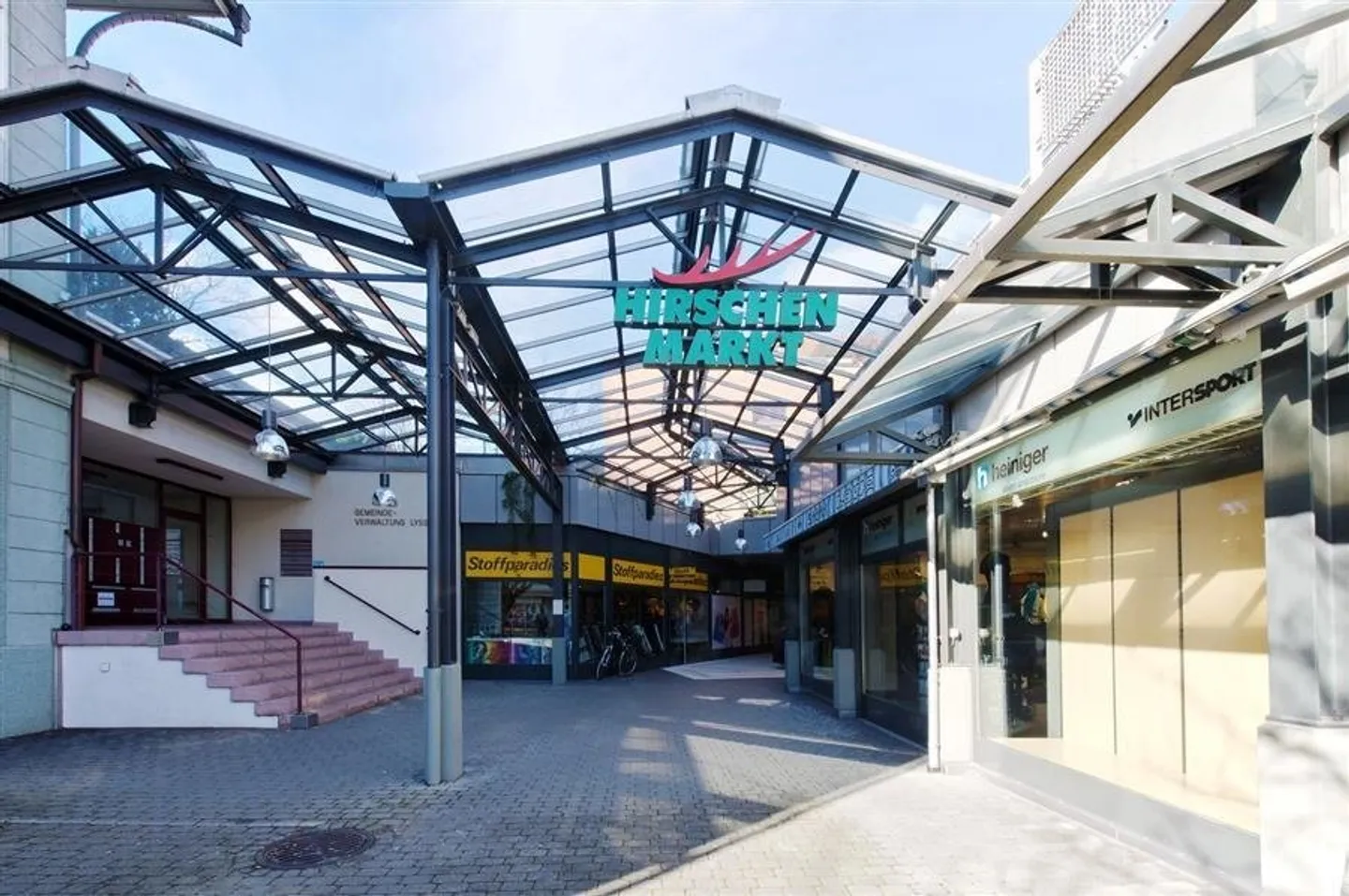 Lagerraum im Zentrum von Lyss zu Vermieten - Photo 1 sur 1