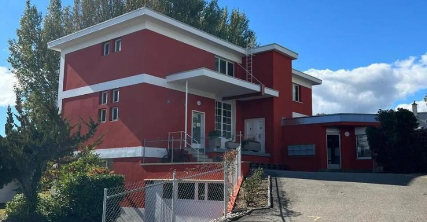Espace Commercial Duplex Spacieux - Photo 4 sur 6
