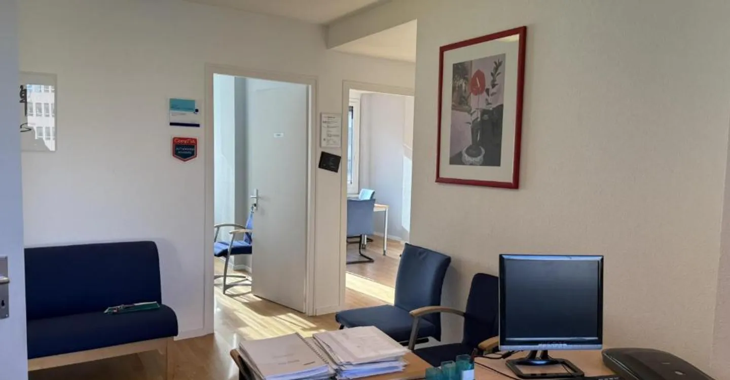 Bureau au Coeur du PAV - Photo 2 sur 8