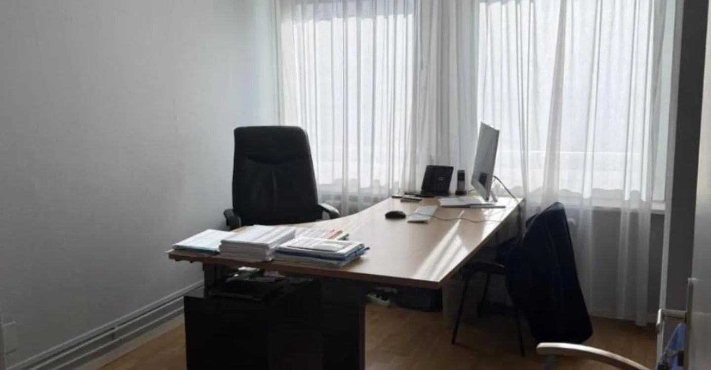 Bureau au Coeur du PAV - Photo 5 sur 8