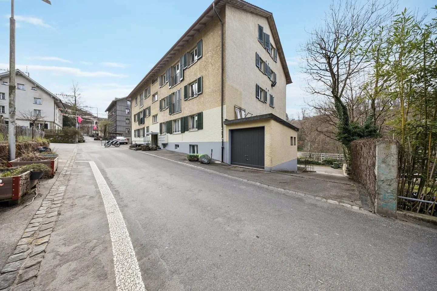 Commercial space in a prime location of 130 m² / 1 month free spring promotion! - Photo 2 of 13