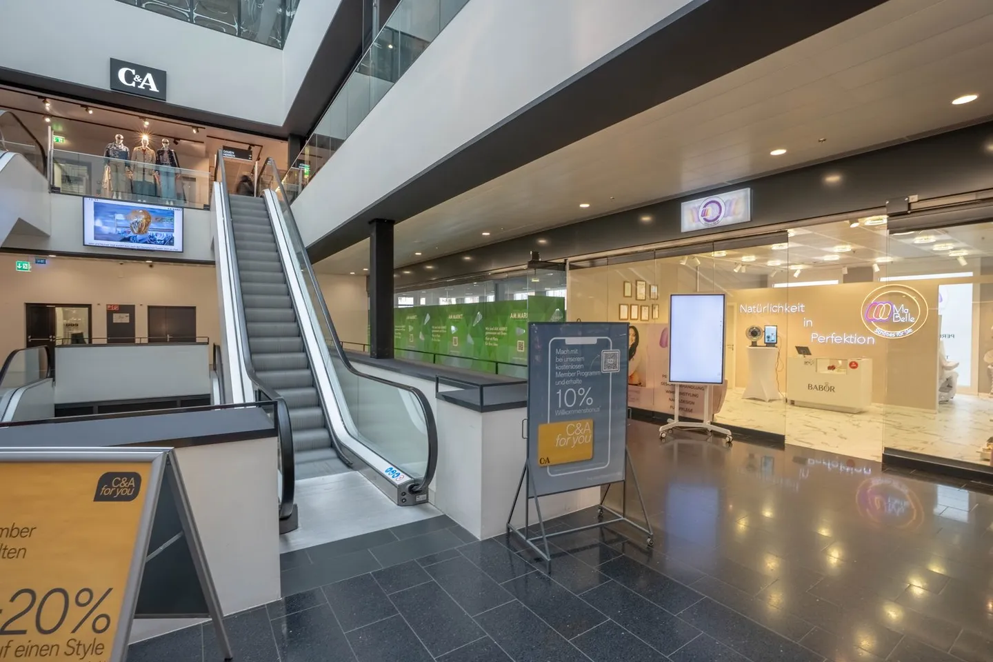Espace de vente attrayant au centre de Heerbrugg - Photo 6 sur 7