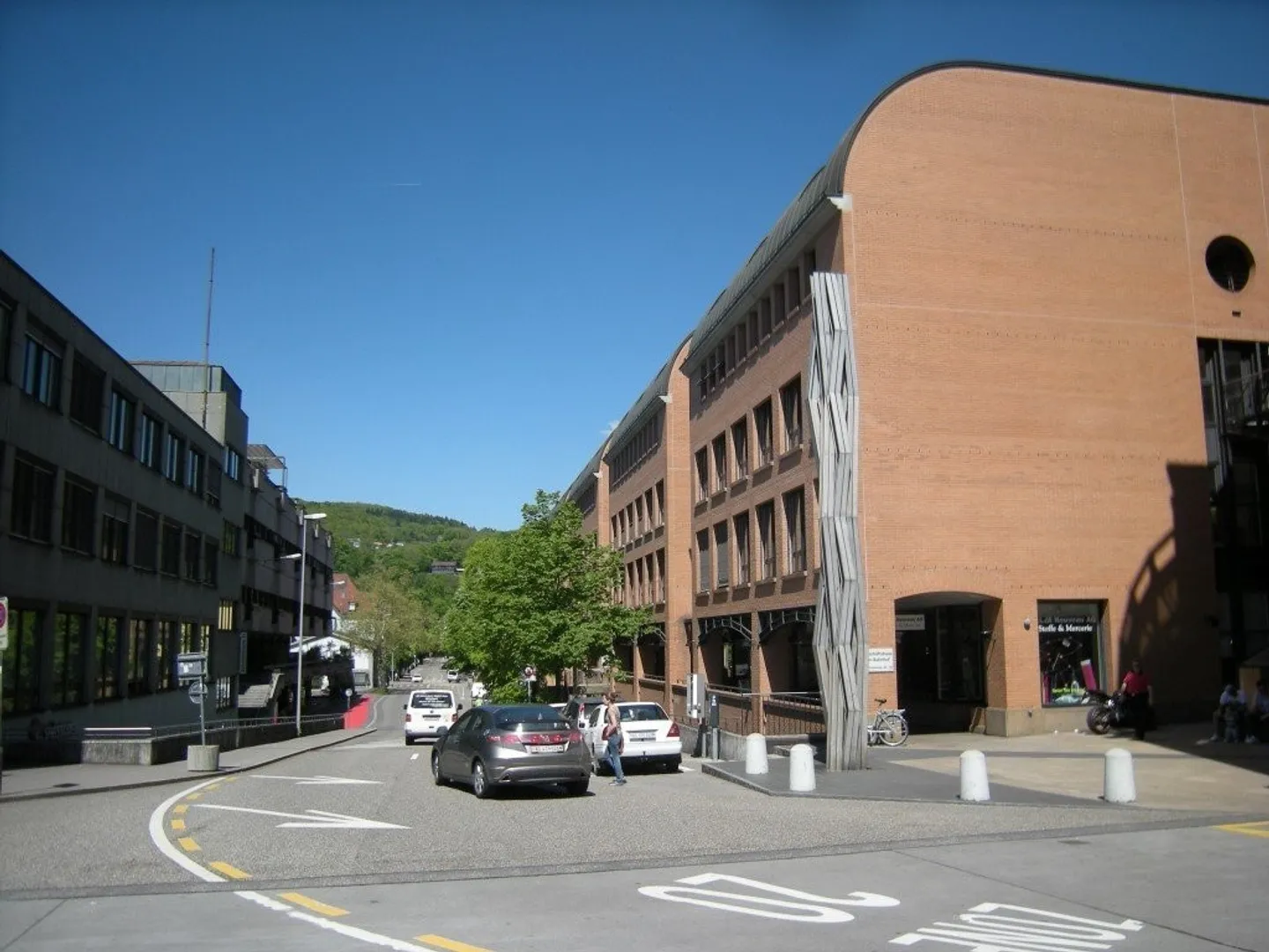 Sales area in the city of Baden! - Photo 1 of 8