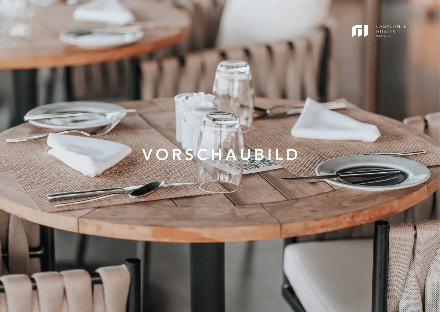 Successful Gastronomy Space with Terrace - Zurich District 4 - Photo 1 of 1