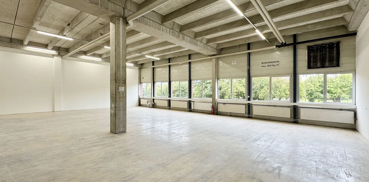 560m² - Modern industrial hall with optimal equipment in Biberist - Photo 4 of 13