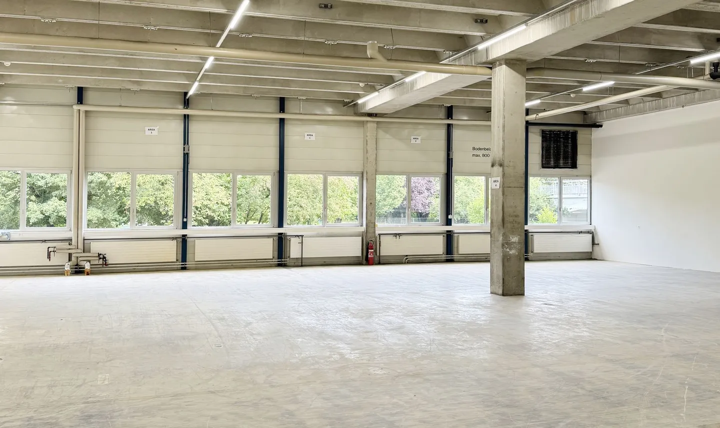 560m² - Modern industrial hall with optimal equipment in Biberist - Photo 5 of 13