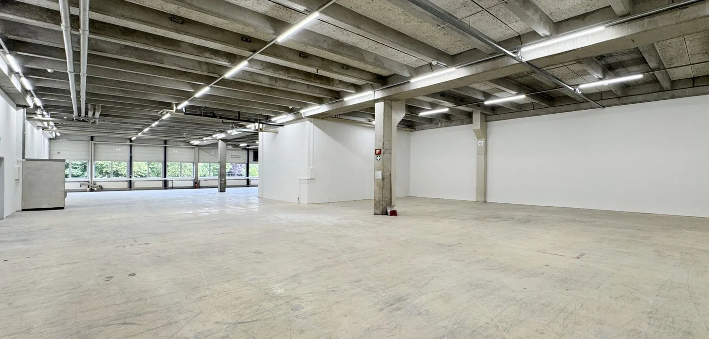 560m² - Modern industrial hall with optimal equipment in Biberist - Photo 12 of 13