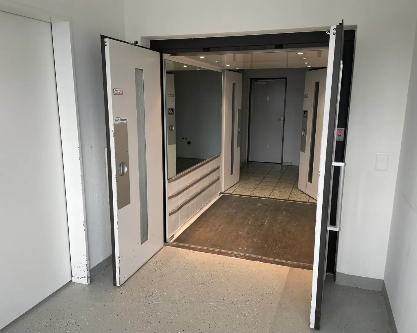 Space for Your Business - Photo 6 of 6