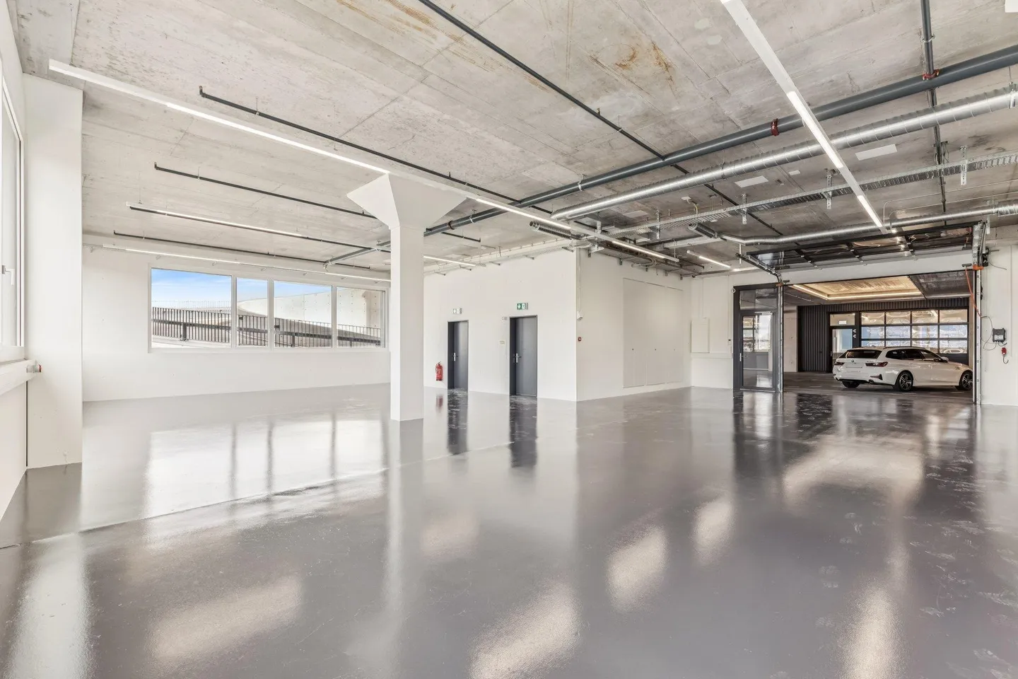 Moderne Gewerbeflächen - Foto 3 von 8