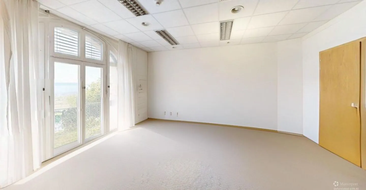Office - Photo 8 of 12