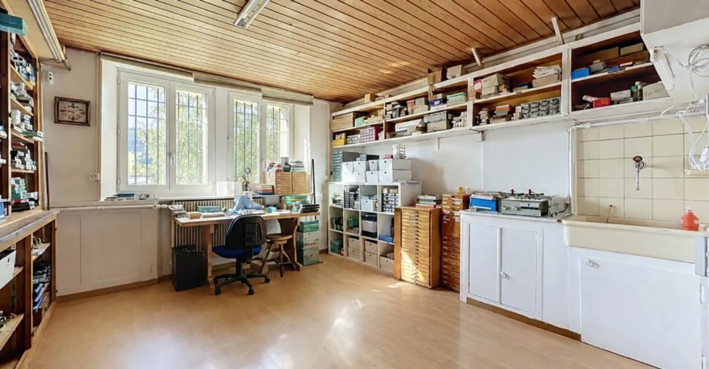 Espace Commercial avec Vitrines - Photo 8 sur 13