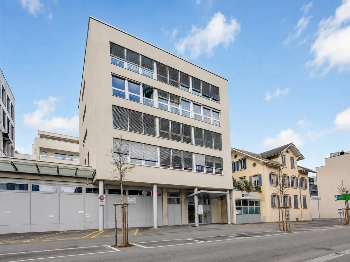 Geräumige Büroräumlichkeiten in Buchs - Foto 1 von 5
