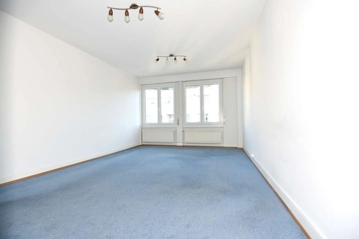 In the heart of Lausanne, near Métropole, nice office space - Photo 3 of 8