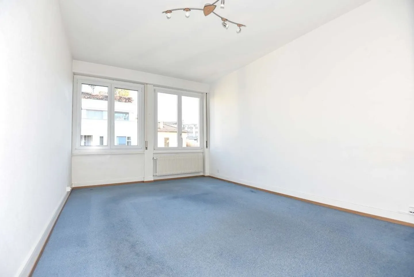 In the heart of Lausanne, near Métropole, nice office space - Photo 4 of 8
