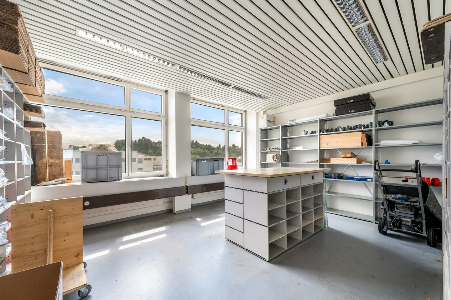 Flexible Commercial Space for SMEs - Photo 3 of 12