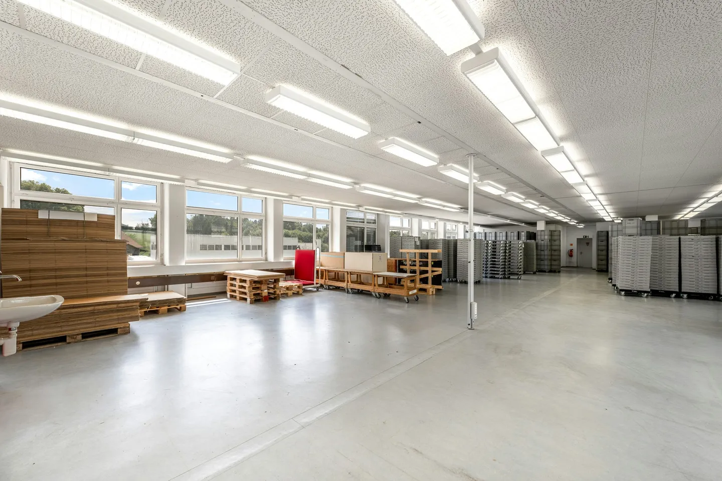 Flexible Commercial Space for SMEs - Photo 8 of 12