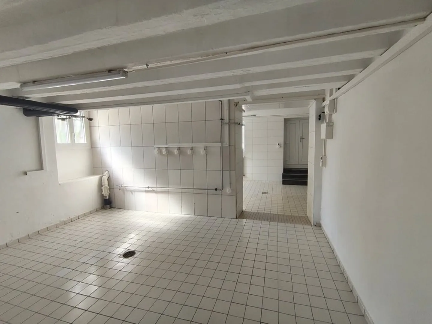 Large multipurpose space ideally located in Lausanne - Photo 2 of 6