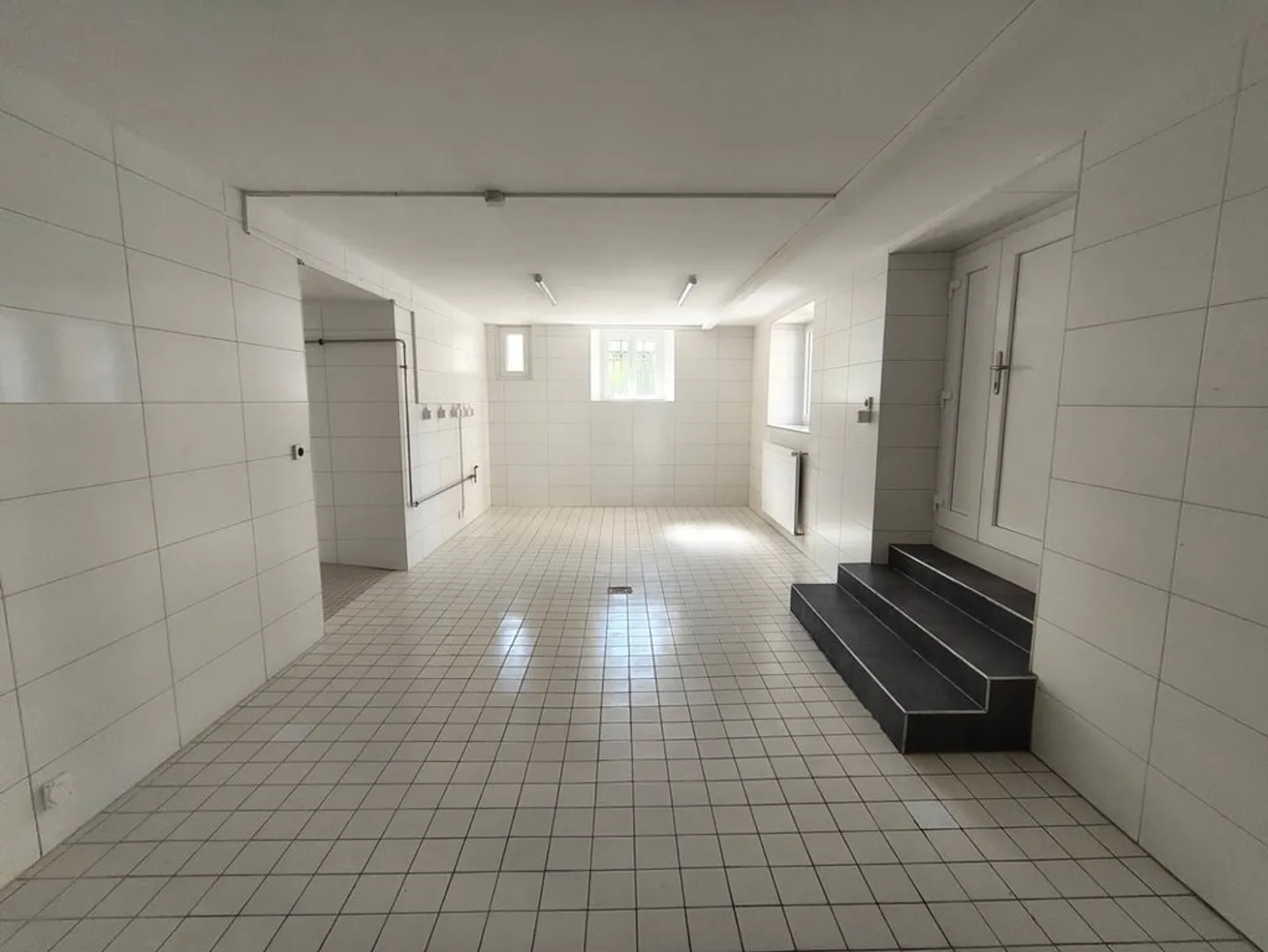 Large multipurpose space ideally located in Lausanne - Photo 5 of 6
