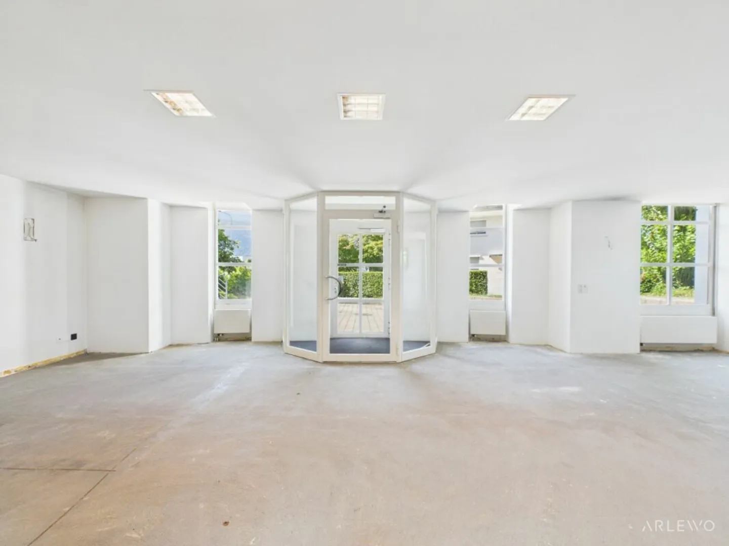 Your new success location in Schwyz - Photo 1 of 6