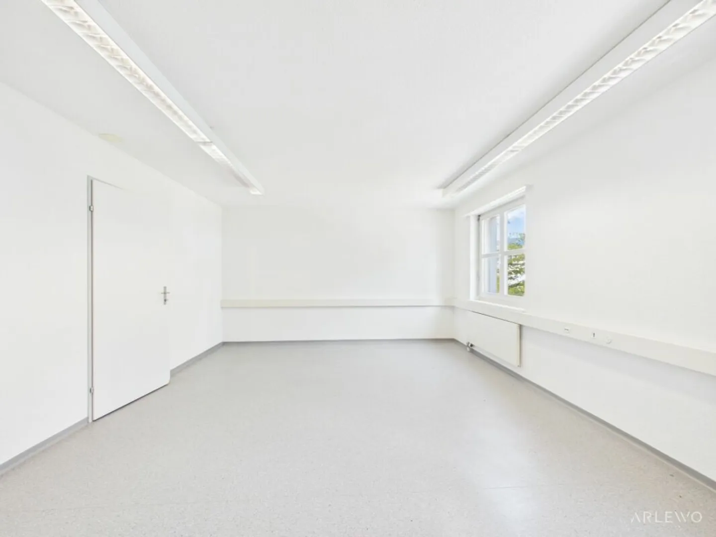 Practical office space in the heart of Schwyz - Photo 6 of 11