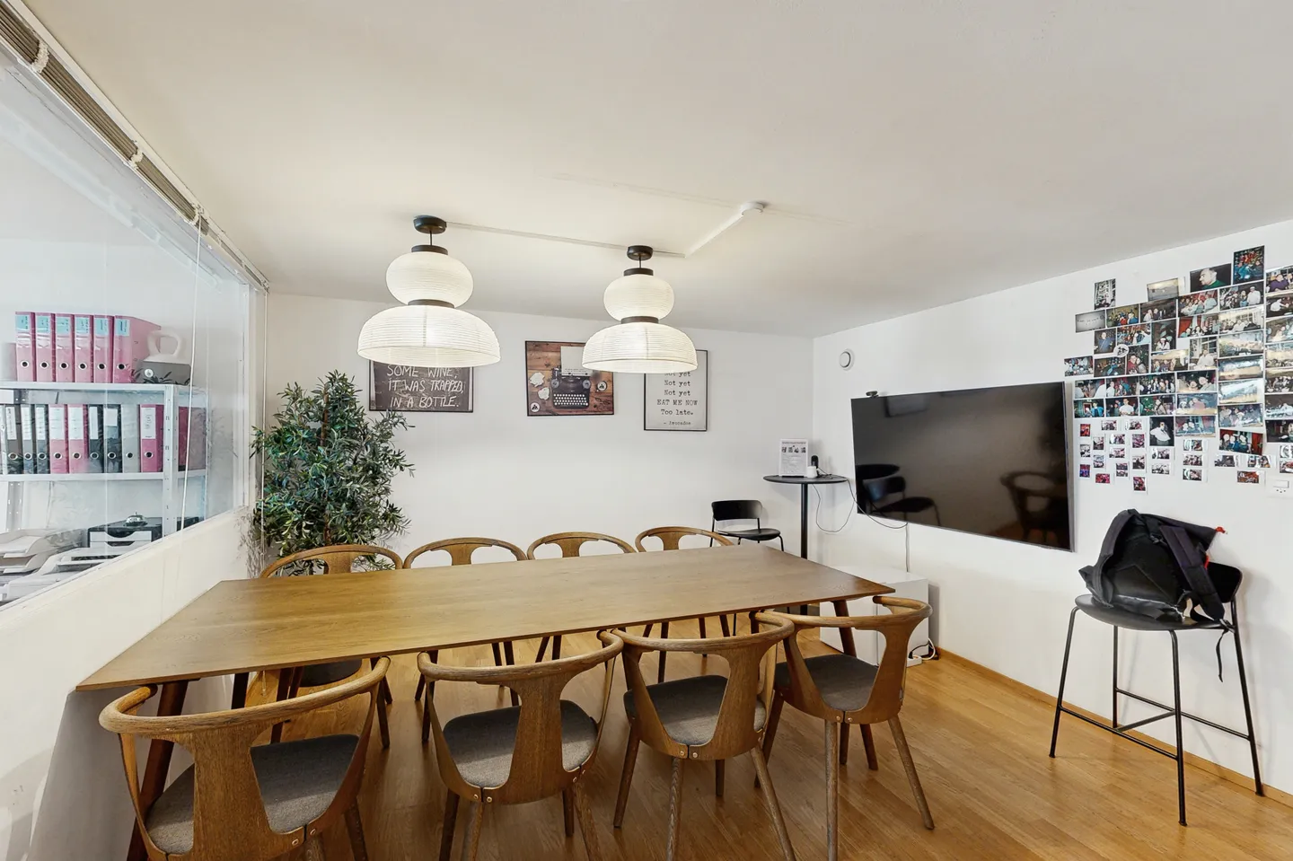 Attractive Office Space in Zurich - Photo 2 of 10