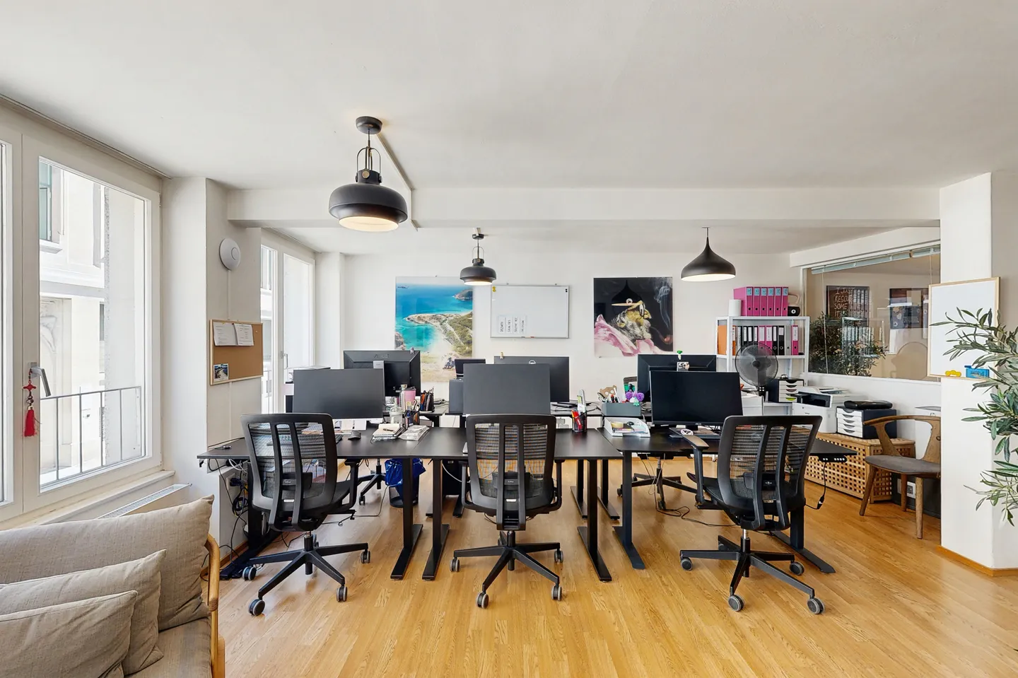 Attractive Office Space in Zurich - Photo 7 of 10