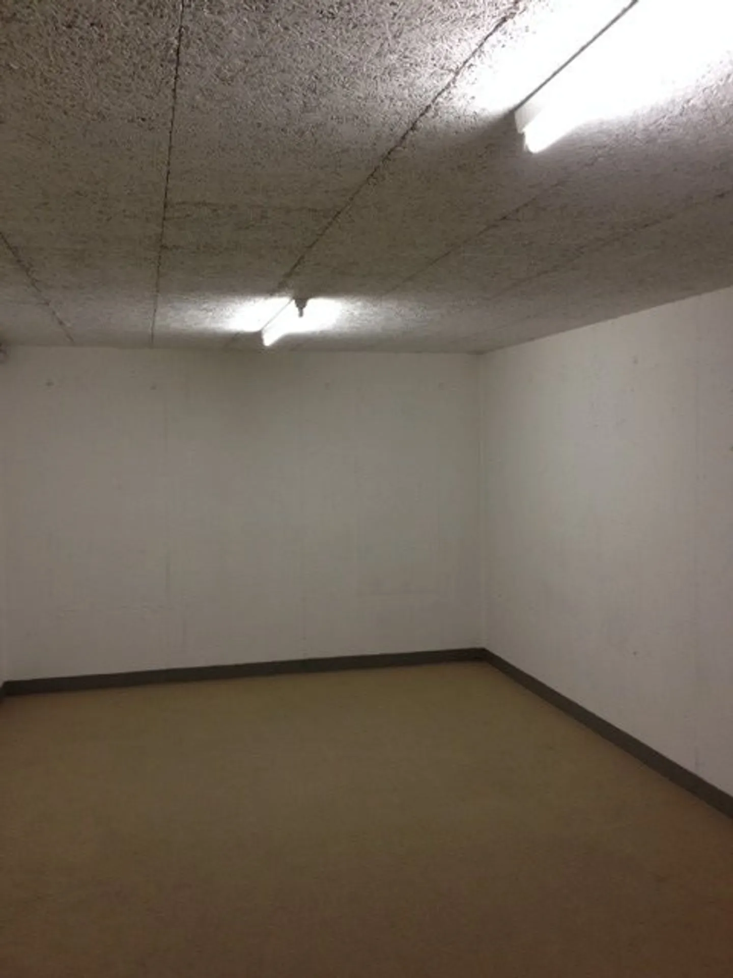 Craft Room near Wohlensee - Photo 2 of 3