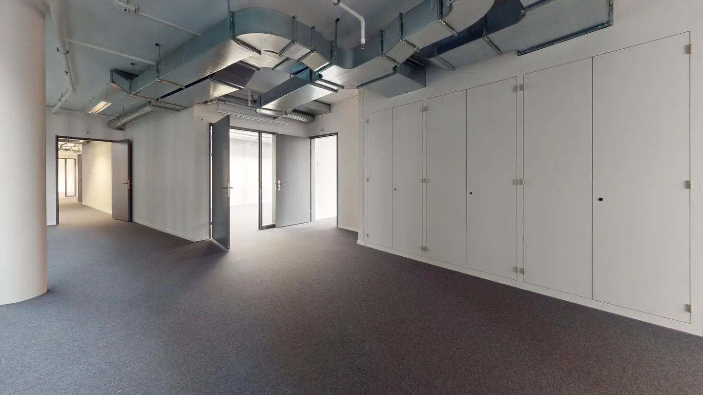 Shared Workspace Office Spaces in Zollikofen - Take the Chance Now! - Photo 3 of 8
