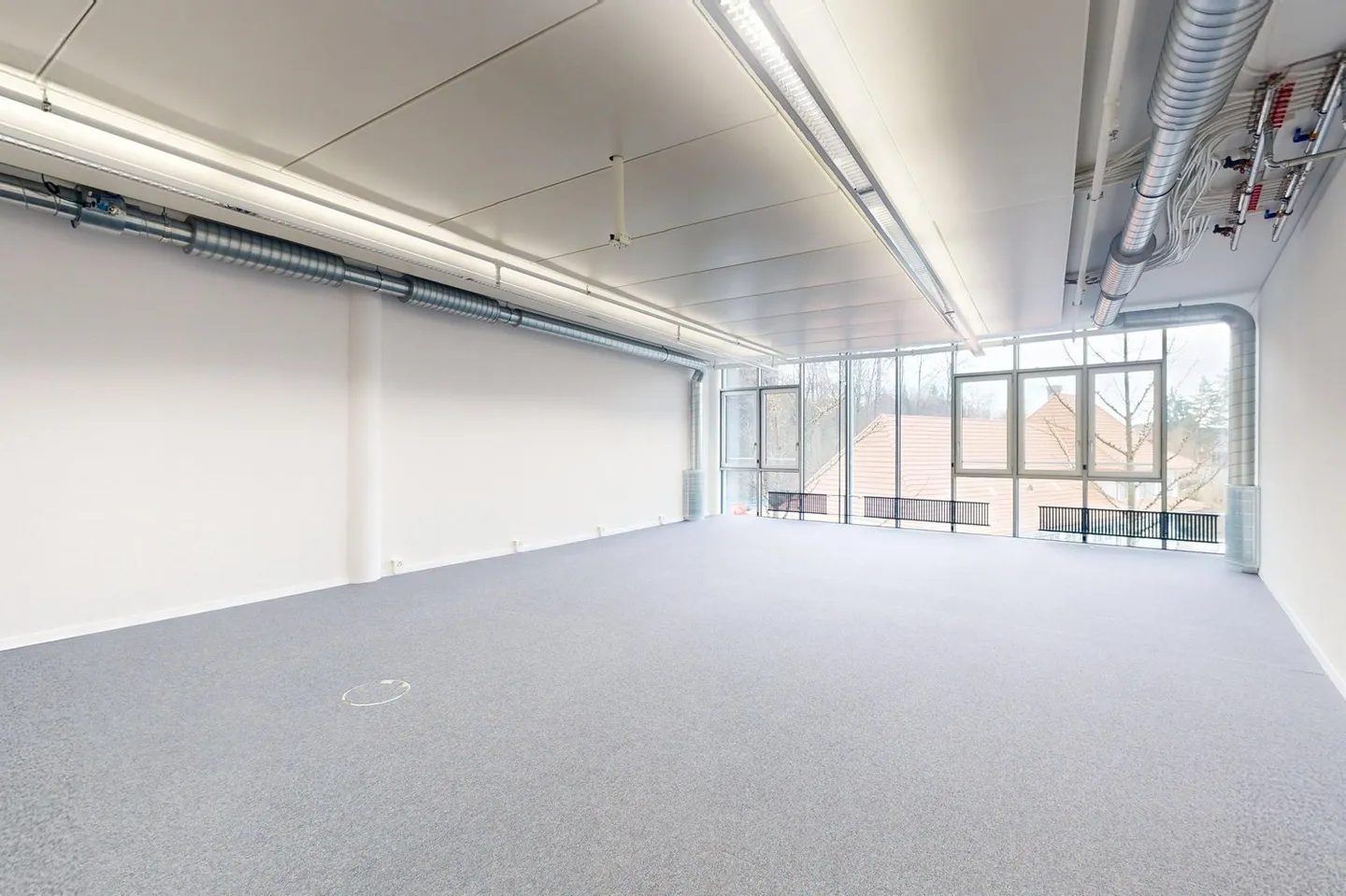 Shared Workspace Office Spaces in Zollikofen - Take the Chance Now! - Photo 7 of 8