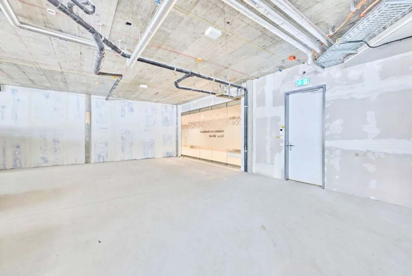 Commercial Space in Mühlematt Center Oberwil - Photo 7 of 13