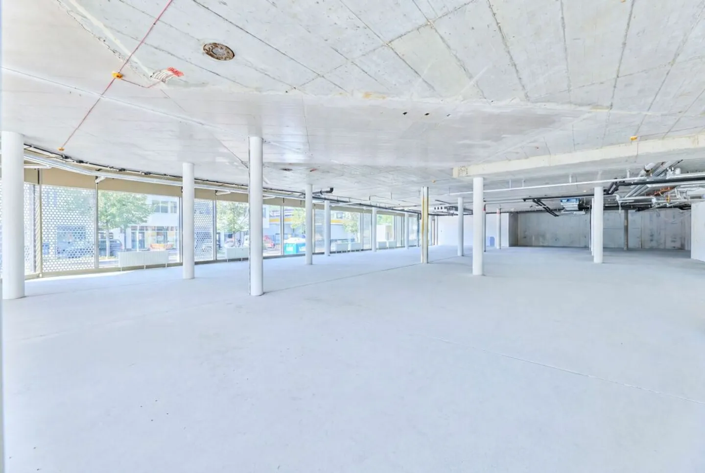 Commercial Space in Mühlematt Center Oberwil - Photo 12 of 13
