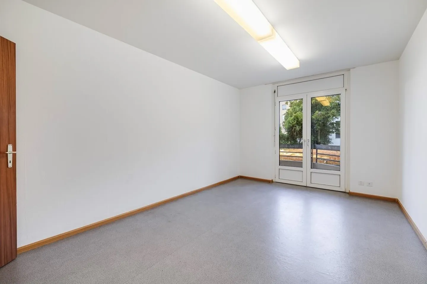 Your new office near the Basel fair - Photo 5 of 9