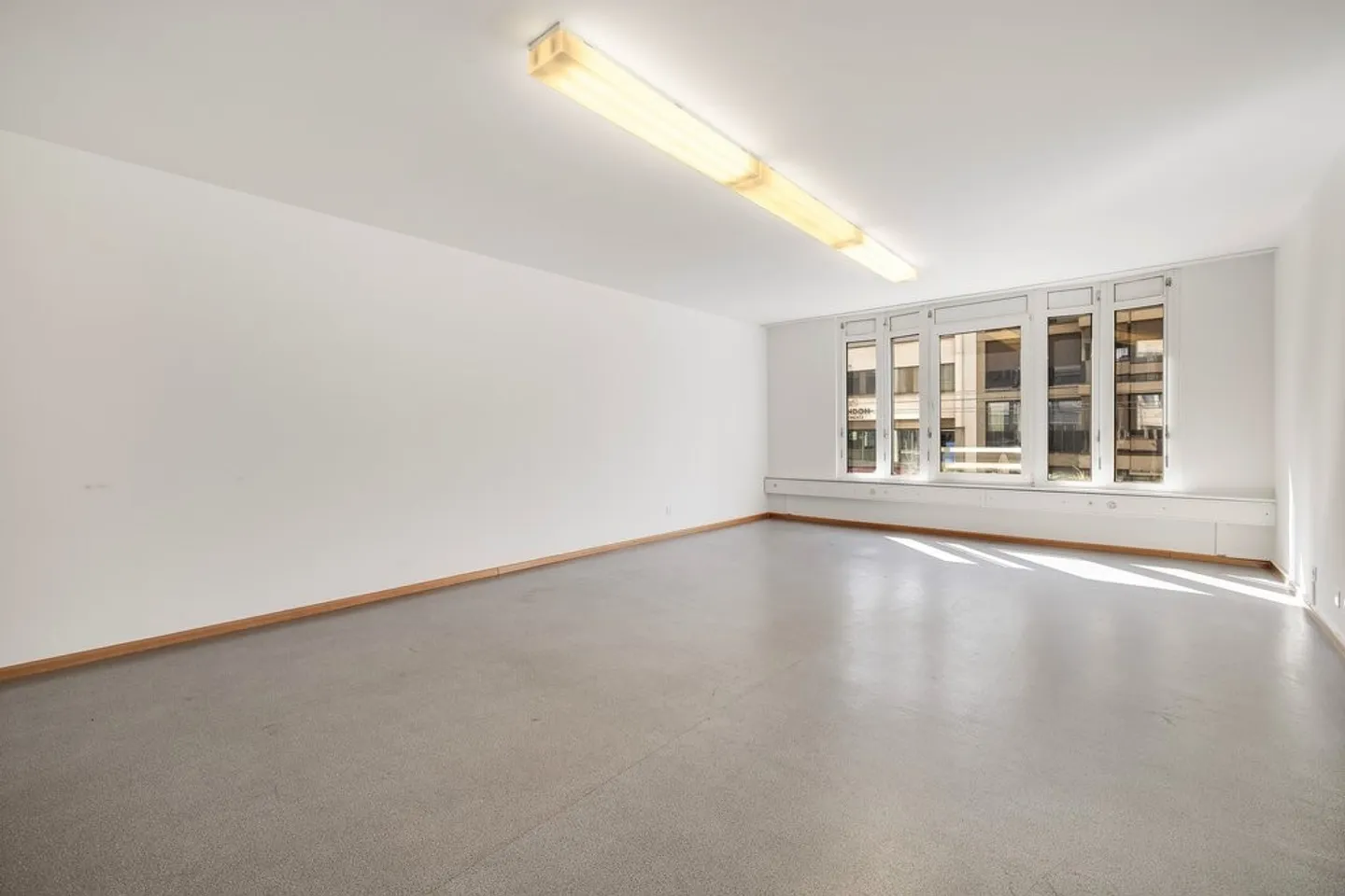 Your new office near the Basel fair - Photo 6 of 9