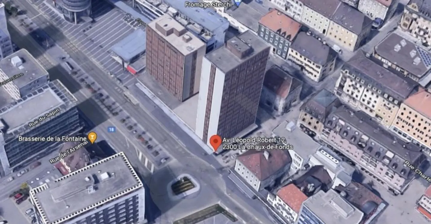 Commercial space in La Chaux-de-Fonds with urban view - Photo 7 of 8