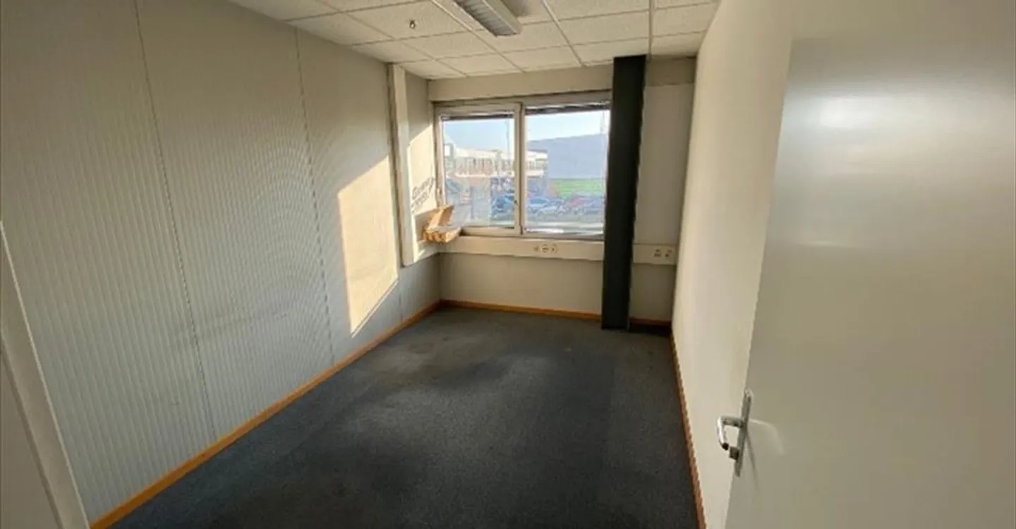 Office - Photo 5 of 13