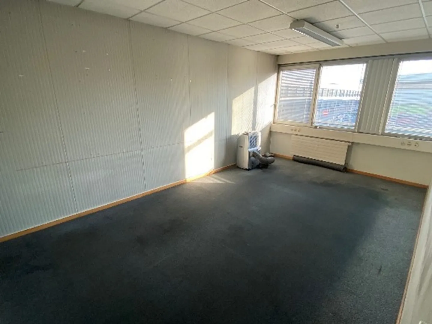 Office - Photo 4 of 13
