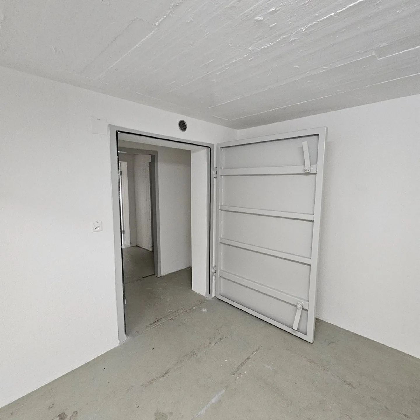 Storage space for rent in Rümlang - Photo 1 of 3