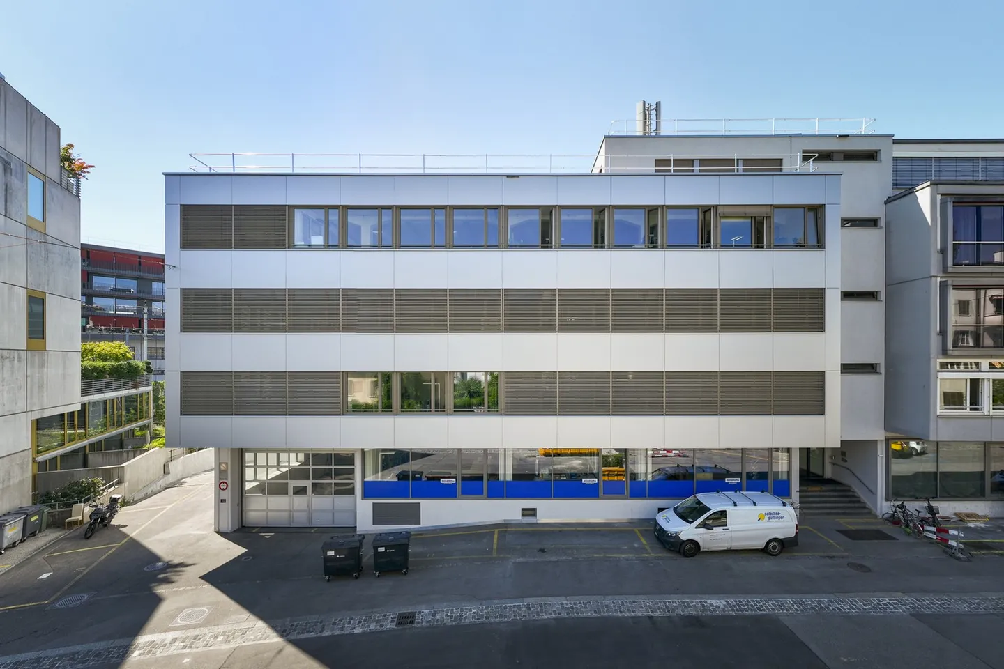 Espaces de bureau pour concepts d'open-space et de partage de bureaux - Photo 1 sur 8