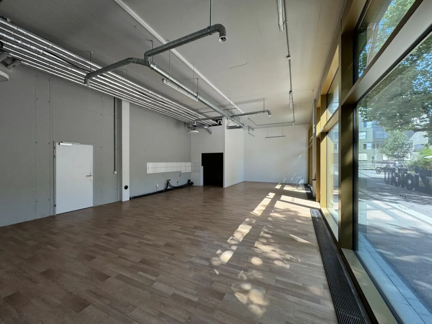 Spazio commerciale Metropol Wetzikon Piano terra - Foto 3 di 10