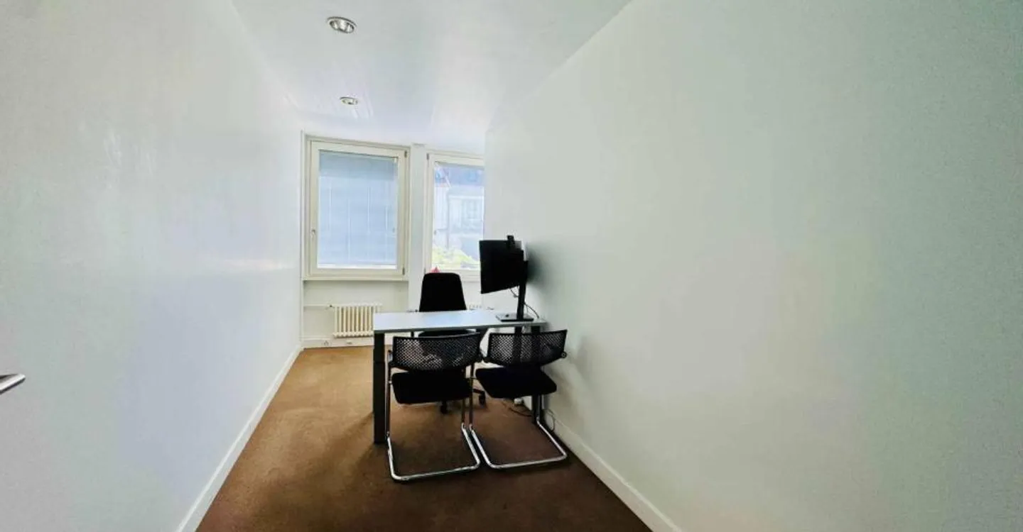 Office 5 rooms - Photo 11 of 13
