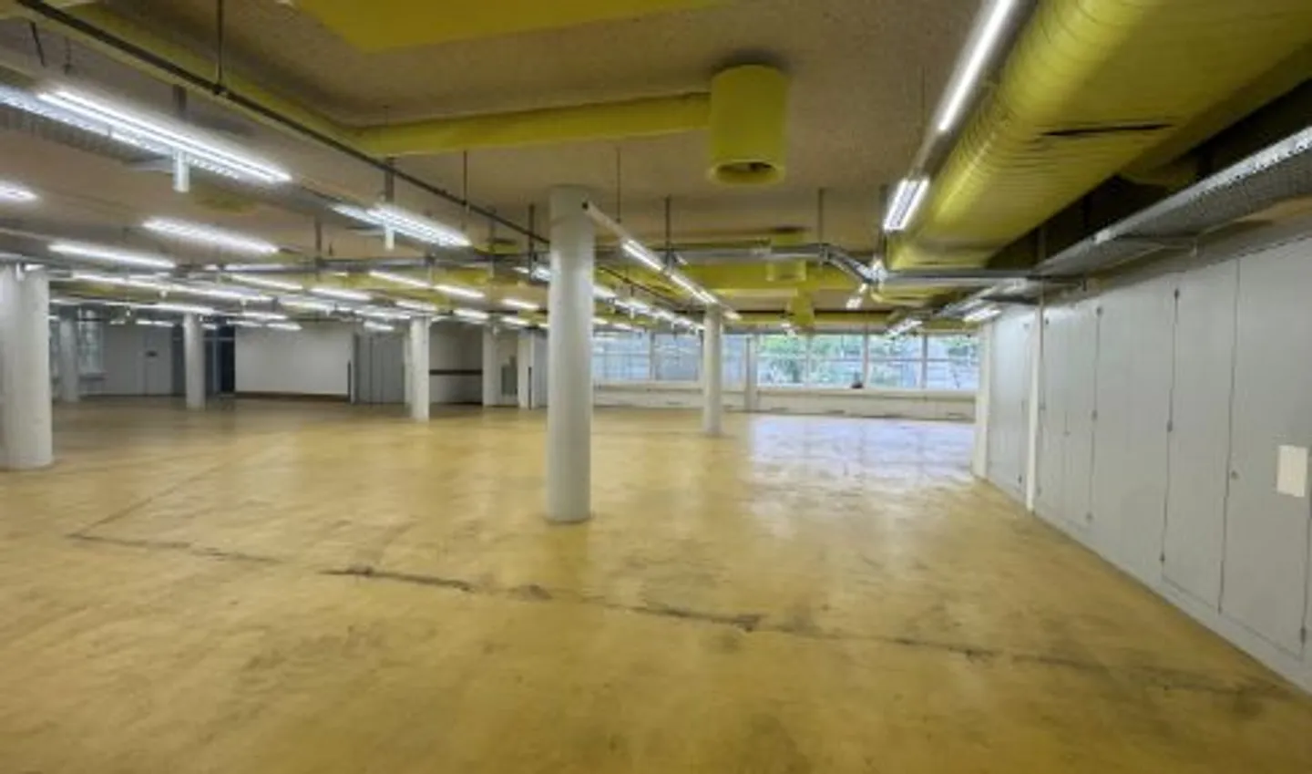 Espace commercial / de stockage à louer à Solothurn - Photo 6 sur 13